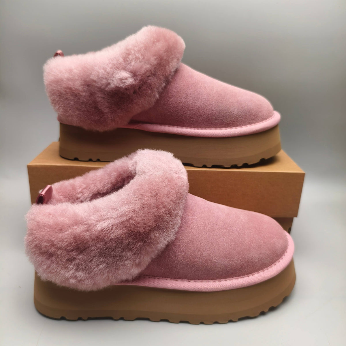 1393 Suede Thick-Sole Slip-On Lazy Shoes – Pink (In Stock)