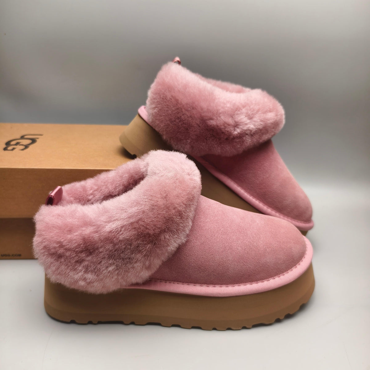 1393 Suede Thick-Sole Slip-On Lazy Shoes – Pink (In Stock)