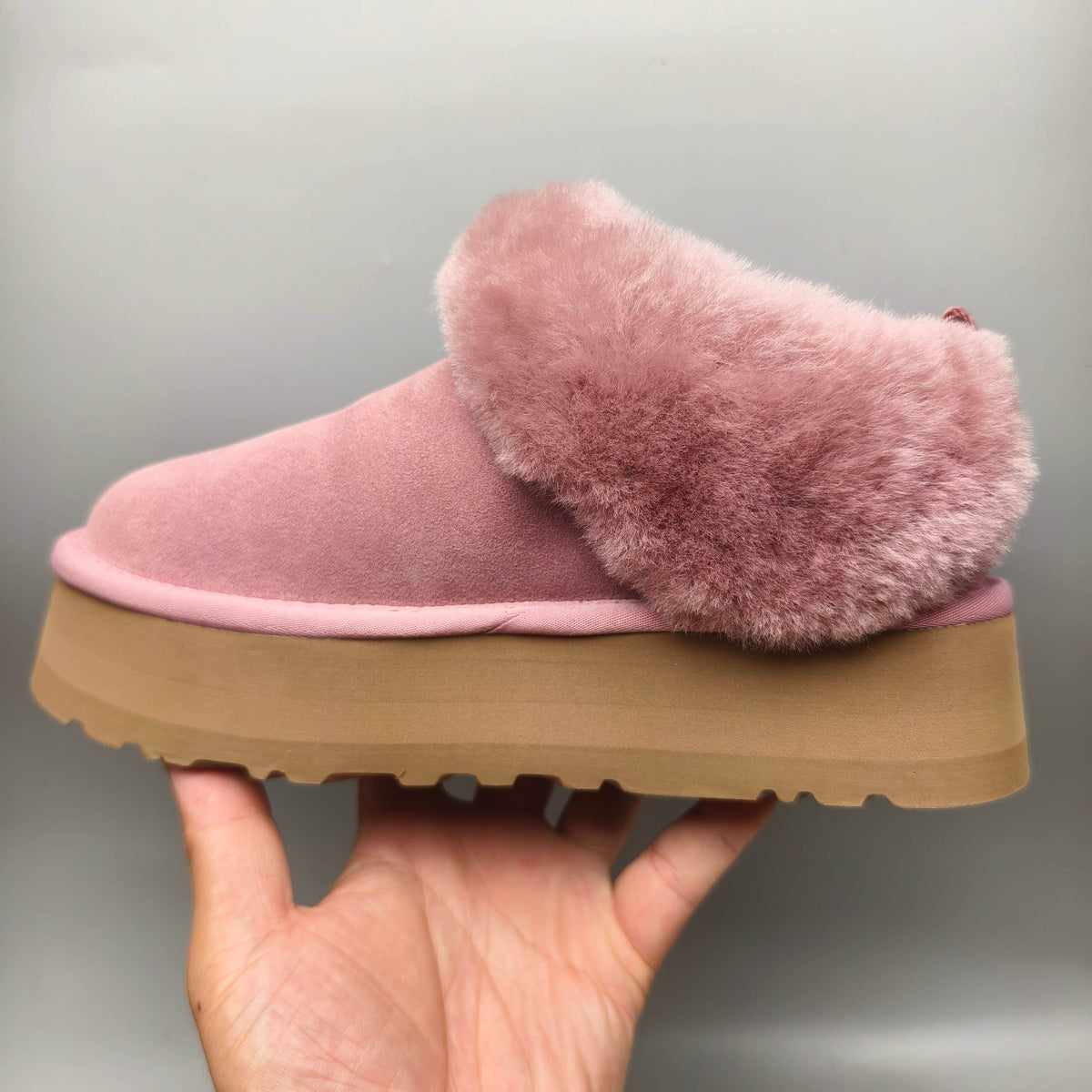 1393 Suede Thick-Sole Slip-On Lazy Shoes – Pink (In Stock)