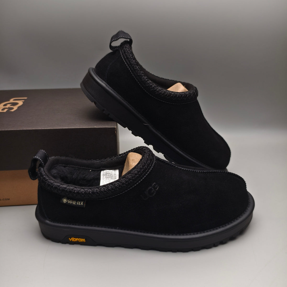 1304 Ethnic-Inspired Casual Sneakers – Black | Unisex (In Stock)