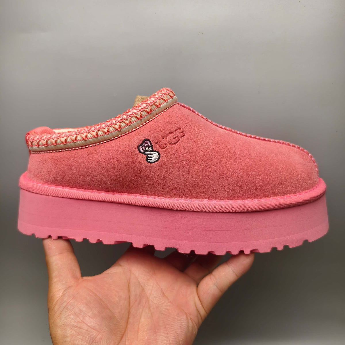 2553 Ethnic-Inspired Thick-Sole Casual Shoes – Rose Red (In Stock)
