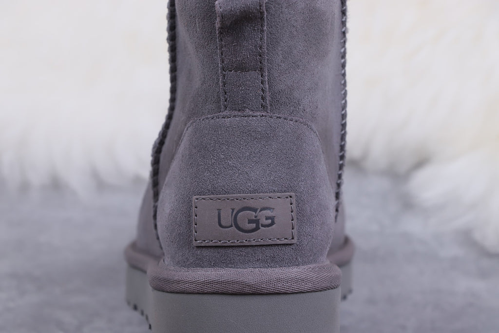 6222 Classic Mini II Short Boots 2.0 – Gray (In Stock)